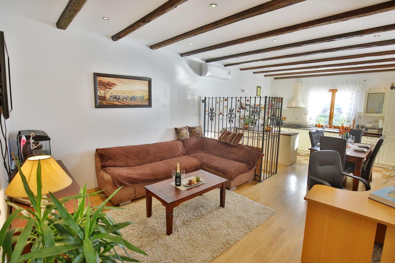 Holiday House Dolce Vita Sukošan Esterno foto